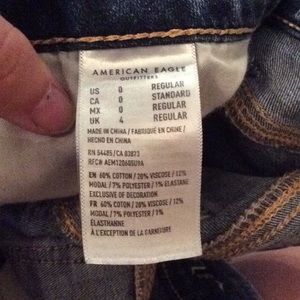 American eagle slim fitting jeans! Size-0 women’s